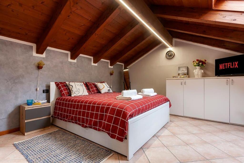 Apartmán Alex Haus Somma Lombardo Exteriér fotografie