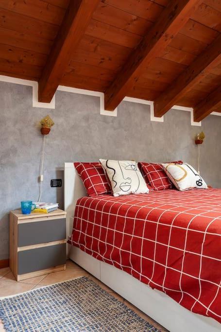 Apartmán Alex Haus Somma Lombardo Exteriér fotografie
