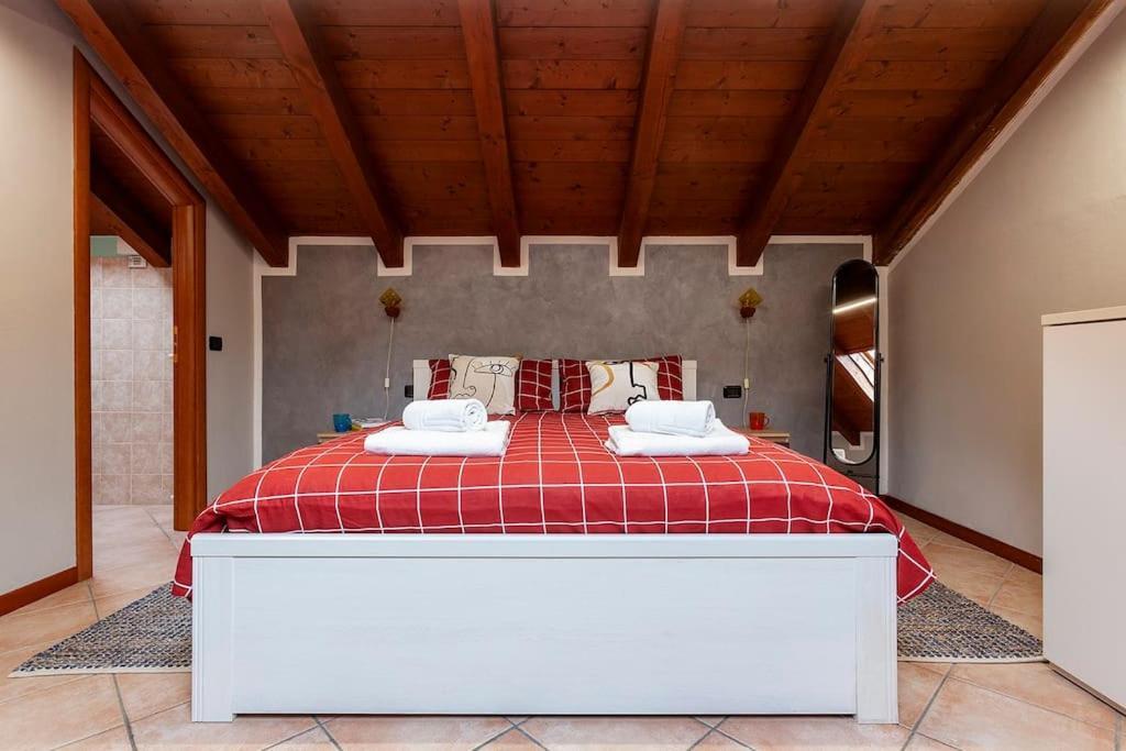 Apartmán Alex Haus Somma Lombardo Exteriér fotografie