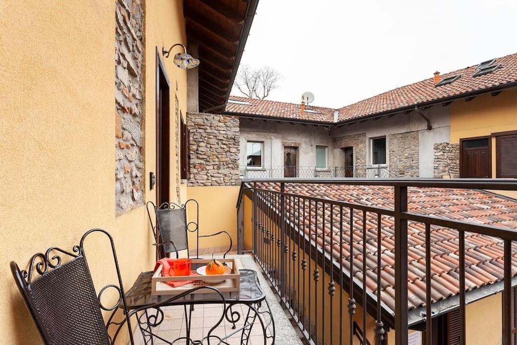 Apartmán Alex Haus Somma Lombardo Exteriér fotografie
