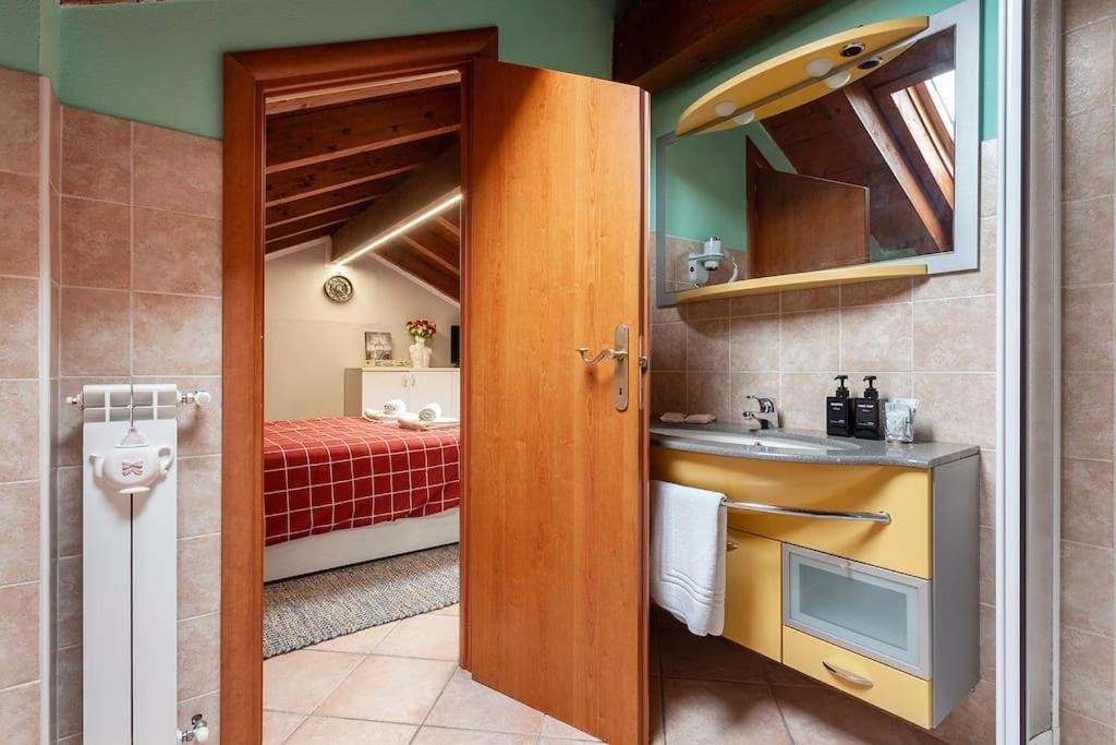 Apartmán Alex Haus Somma Lombardo Exteriér fotografie